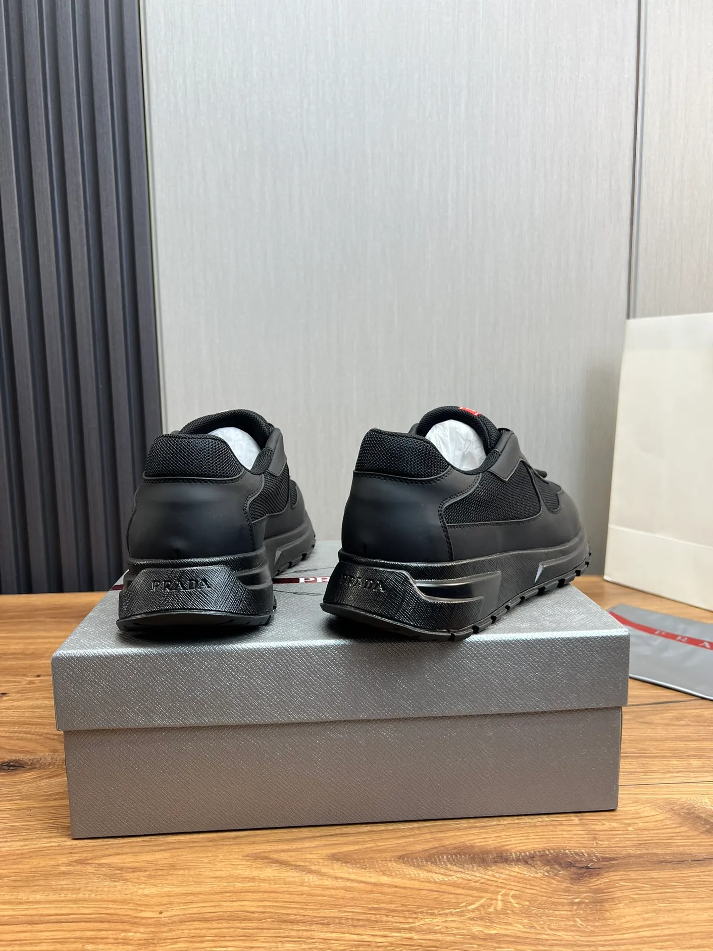 Men's shoes 💰540💰 [PRADA] Men's shoes are popular in the counter, official website is synchronized, 1 high-quality shipment ✔️Original fly-woven cowhide + cowhide lining, 1🆚1 replica, original sole, 38-45 (45 customized, non-refundable)